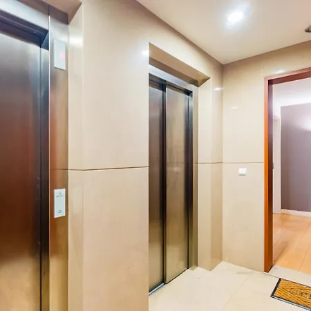 Chiado Mercy Ii Lisbona